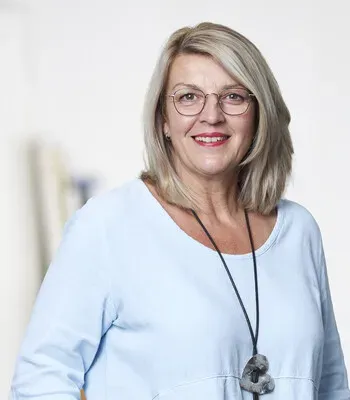 Porträt von Ines Schneider (Mecklenburgische Versicherung)