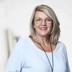 Porträt von Ines Schneider (Mecklenburgische Versicherung)