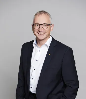 Porträt von Jens Schönhals (Mecklenburgische Versicherung) Porträt von Jens Schönhals (Mecklenburgische Versicherung)
