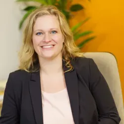 Porträt von Jessica Becker-Hamel (Mecklenburgische Versicherung)