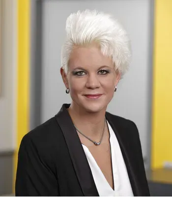 Porträt von Jessica Peters-Düring (Mecklenburgische Versicherung)