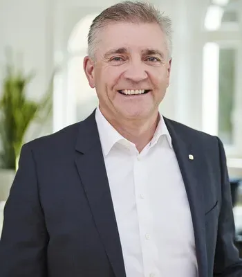 Porträt von Jörg Schneider (Mecklenburgische Versicherung)