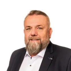 Porträt von Jörn Schuster (Mecklenburgische Versicherung)