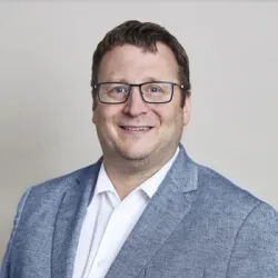 Porträt von Dr. Johannes Henrich (Mecklenburgische Versicherung)