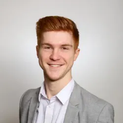 Porträt von Jonathan Klöppner (Mecklenburgische Versicherung)