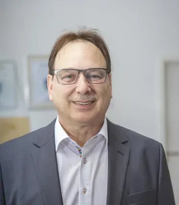 Porträt von Jürgen Schünemann (Mecklenburgische Versicherung) Porträt von Jürgen Schünemann (Mecklenburgische Versicherung)