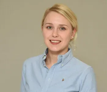 Porträt von Manon Valerie Tax (Mecklenburgische Versicherung) Porträt von Manon Valerie Tax (Mecklenburgische Versicherung)