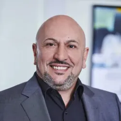 Porträt von Kasim Gezici (Mecklenburgische Versicherung)