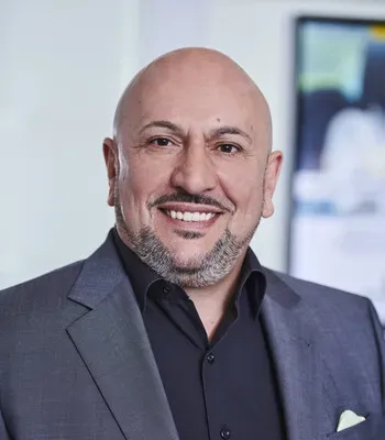 Porträt von Kasim Gezici (Mecklenburgische Versicherung)