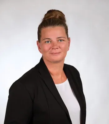 Porträt von Kathleen Kühn (Mecklenburgische Versicherung) Porträt von Kathleen Kühn (Mecklenburgische Versicherung)