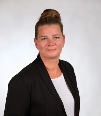 Porträt von Kathleen Kühn (Mecklenburgische Versicherung)