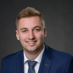 Porträt von Kevin Hartmann (Mecklenburgische Versicherung)