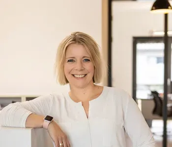 Porträt von Anja Koenig (Mecklenburgische Versicherung)