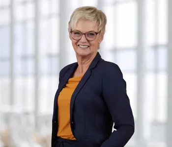 Porträt von Anja Neumann (Mecklenburgische Versicherung)
