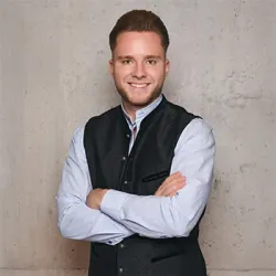 Porträt von Leo Mejerovski (Mecklenburgische Versicherung)