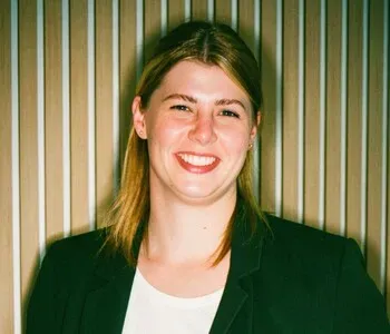 Porträt von Anika Maul (Mecklenburgische Versicherung)