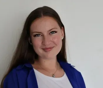 Porträt von Sarah Schüler (Mecklenburgische Versicherung)