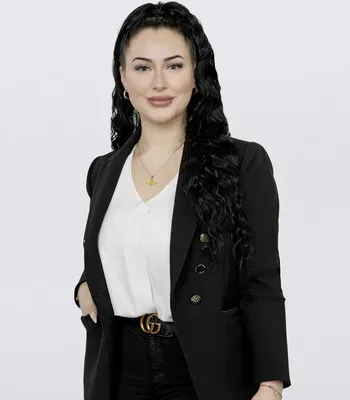 Porträt von Louisa Braun (Mecklenburgische Versicherung) Porträt von Louisa Braun (Mecklenburgische Versicherung)