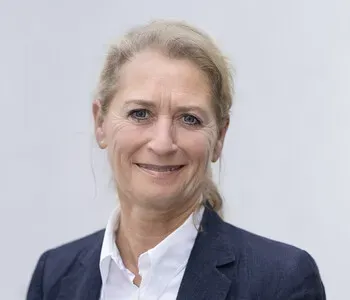 Porträt von Kornelia Lachnit (Mecklenburgische Versicherung)