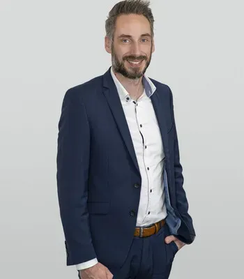 Porträt von Marcel Bernhardt (Mecklenburgische Versicherung) Porträt von Marcel Bernhardt (Mecklenburgische Versicherung)