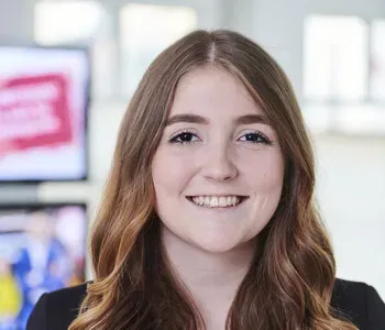 Porträt von Lisa-Marie Mück (Mecklenburgische Versicherung) Porträt von Lisa-Marie Mück (Mecklenburgische Versicherung)