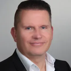 Porträt von Mathias Hannig (Mecklenburgische Versicherung)