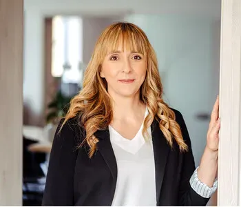 Porträt von Katja Ahnelt (Mecklenburgische Versicherung)