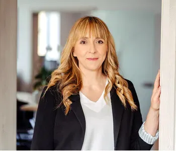 Porträt von Katja Ahnelt (Mecklenburgische Versicherung)