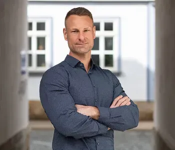 Porträt von Patrick Nimczyk (Mecklenburgische Versicherung) Porträt von Patrick Nimczyk (Mecklenburgische Versicherung)