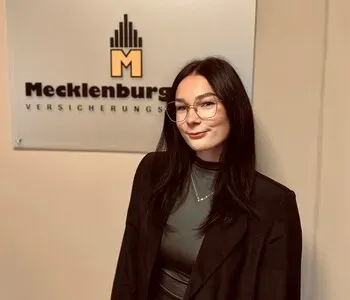 Porträt von Aylin Knüppel (Mecklenburgische Versicherung) Porträt von Aylin Knüppel (Mecklenburgische Versicherung)