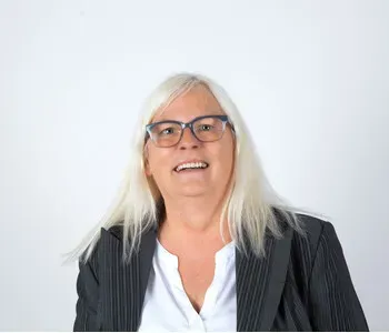 Porträt von Anja Müller (Mecklenburgische Versicherung)