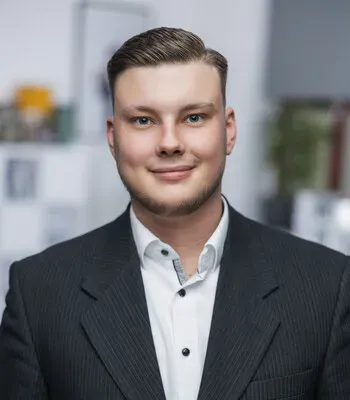 Porträt von Niclas Manz (Mecklenburgische Versicherung)