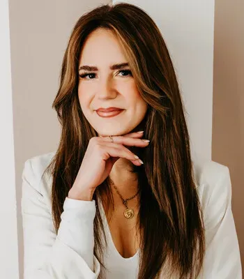 Porträt von Nicole Ballmann (Mecklenburgische Versicherung)