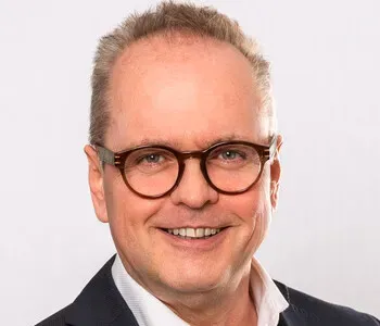 Porträt von Jens Kavacs (Mecklenburgische Versicherung)