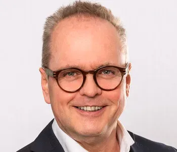 Porträt von Jens Kavacs (Mecklenburgische Versicherung)