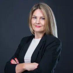 Porträt von Nina Pollok (Mecklenburgische Versicherung)