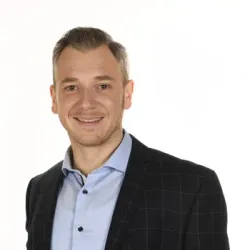 Porträt von Oliver Schmeichel (Mecklenburgische Versicherung)