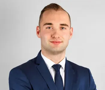 Porträt von Adrian Hoffmann (Mecklenburgische Versicherung)