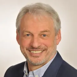 Porträt von Ralf Scheer (Mecklenburgische Versicherung)