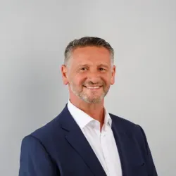 Porträt von Richelmo Macri (Mecklenburgische Versicherung)