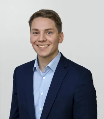 Porträt von Robin Sprenger (Mecklenburgische Versicherung) Porträt von Robin Sprenger (Mecklenburgische Versicherung)