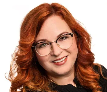 Porträt von Julia Schneider (Mecklenburgische Versicherung)