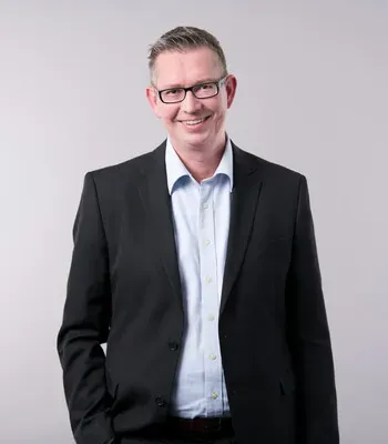 Porträt von Ronny Elsner (Mecklenburgische Versicherung) Porträt von Ronny Elsner (Mecklenburgische Versicherung)