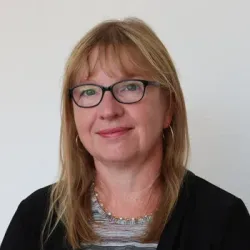 Porträt von Sabine Harlaß (Mecklenburgische Versicherung)