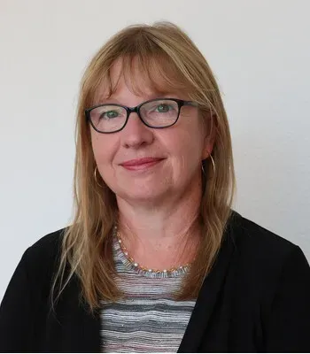 Porträt von Sabine Harlaß (Mecklenburgische Versicherung)