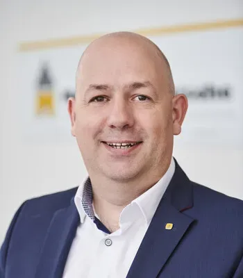 Porträt von Sascha Gewiese (Mecklenburgische Versicherung)