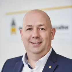 Porträt von Sascha Gewiese (Mecklenburgische Versicherung)