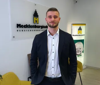 Porträt von Tom Schreyer (Mecklenburgische Versicherung)
