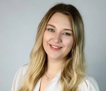 Porträt von Sabrina Rentz (Mecklenburgische Versicherung)