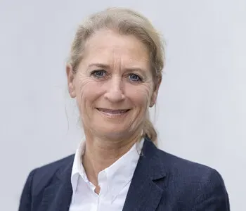 Porträt von Kornelia Lachnit (Mecklenburgische Versicherung)
